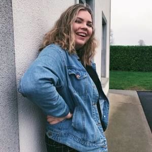 Meet your Posher, Aine